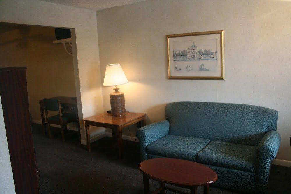 King'S Inn 헌츠빌 외부 사진